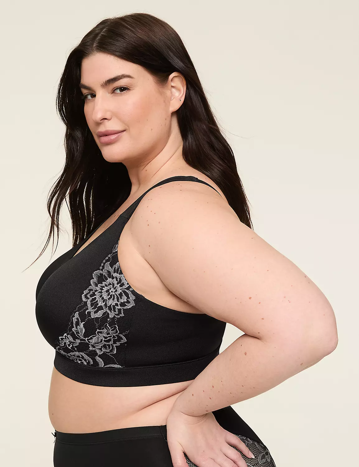 Comfort Bliss Lightly Lined No-Wire Bra With Lace Black 4 Comfort Bliss Lightly Lined No-Wire Bra With Lace Black - Image 2