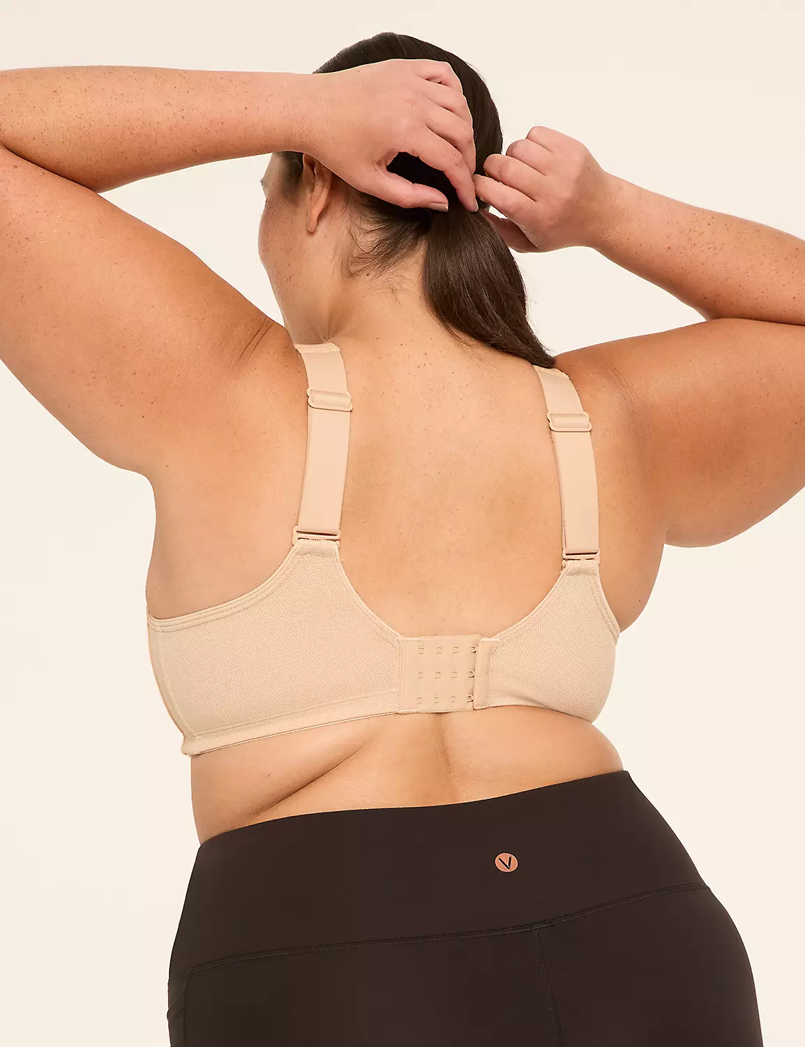 LIVI Max Support Wicking Underwire Sports Bra Cafe Mocha 3 LIVI Max Support Wicking Underwire Sports Bra Cafe Mocha