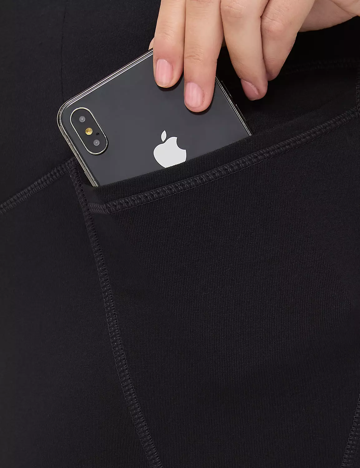 LIVI Smoothing Control Tech Signature Stretch Flare Legging Black 5 LIVI Smoothing Control Tech Signature Stretch Flare Legging Black - Image 3