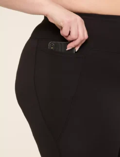 LIVI Soft Flare Legging Black 8 LIVI Soft Flare Legging Black -Lanebryant Shop 409239 0000113708 alt2