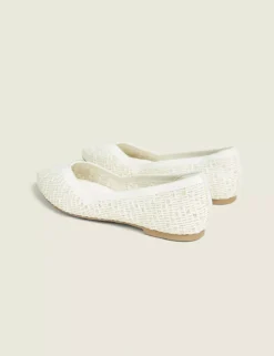 Stretch Knit Pointed Toe Ballet Flat Ivory Rose
