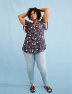 Signature Fit DreamFeel Skinny Jean Medium Denim 8 Signature Fit DreamFeel Skinny Jean Medium Denim -Lanebryant Shop 412002 0000012013 alt2