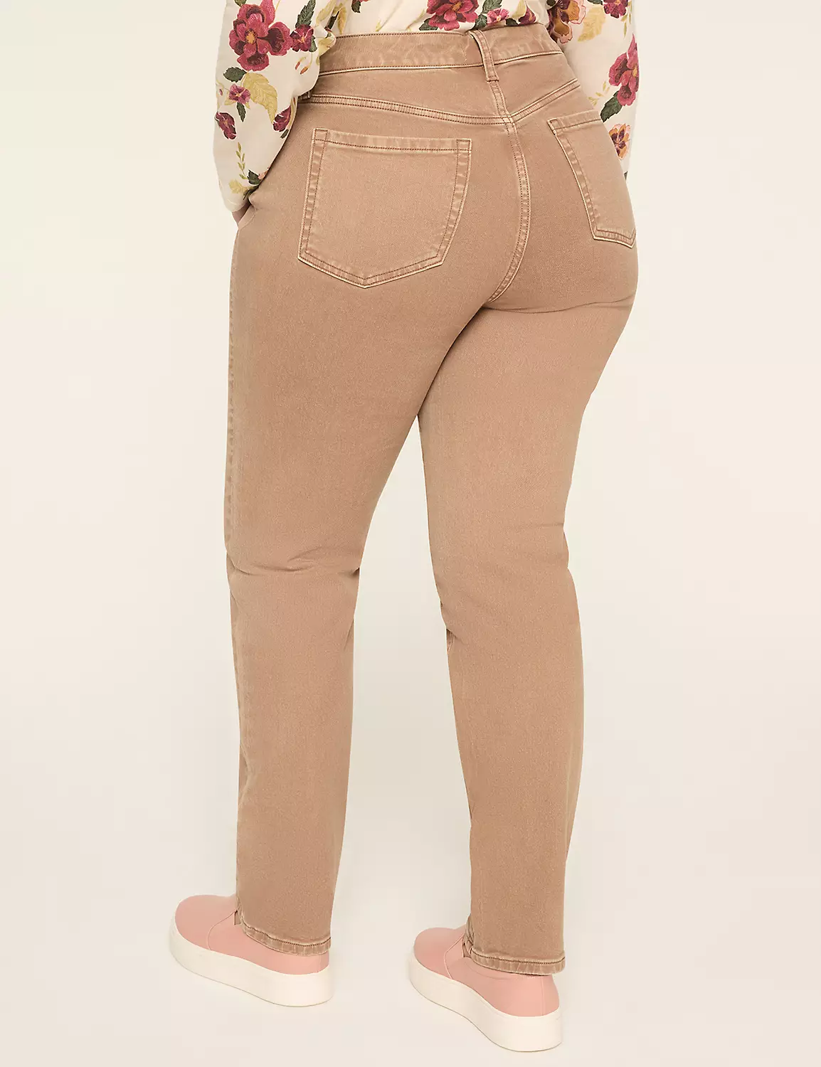 Signature Fit High-Rise Straight Leg Jean Cocoa 3 Signature Fit High-Rise Straight Leg Jean Cocoa