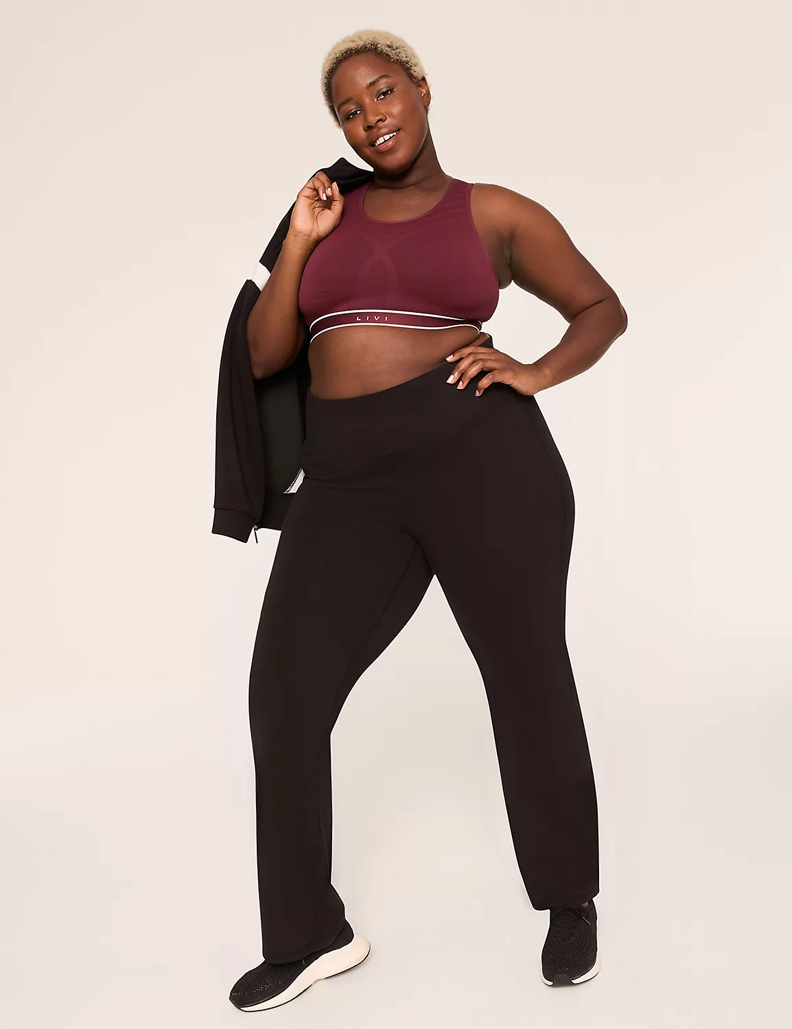 LIVI Wireless Medium-Impact Seamless Sports Bra Windsor Wine 4 LIVI Wireless Medium-Impact Seamless Sports Bra Windsor Wine - Image 2