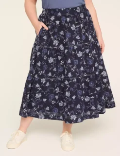 Poplin Stitch-Detail Skirt Navy Floral 7 Poplin Stitch-Detail Skirt Navy Floral -Lanebryant Shop 412387 0000114894